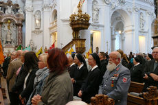 Abschlussvesper der Bischofskonferenz mit Austeilung des Bonifatiussegens (Foto: Karl-Franz Thiede)